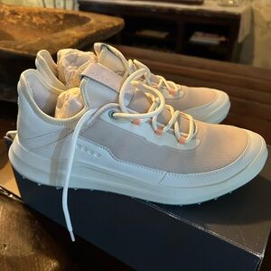 New in box. Ecco golf shoes. 10/10.5